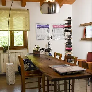 La Casa Di Emy , Solto Collina Italië