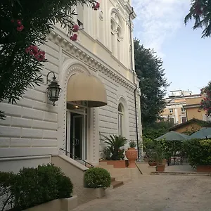Delle Rose 3*, Рим Италия